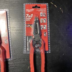 Milwaukee 9 in. 7-in-1 High Leverage Combination Wire Stripper/Cutter Pliers