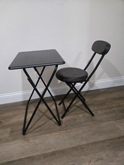 FOLDING TABLE AND CHAIR SET STURDY