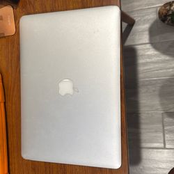 2015 MacBook Pro Air– Great Condition – Fully Working – Charger Included