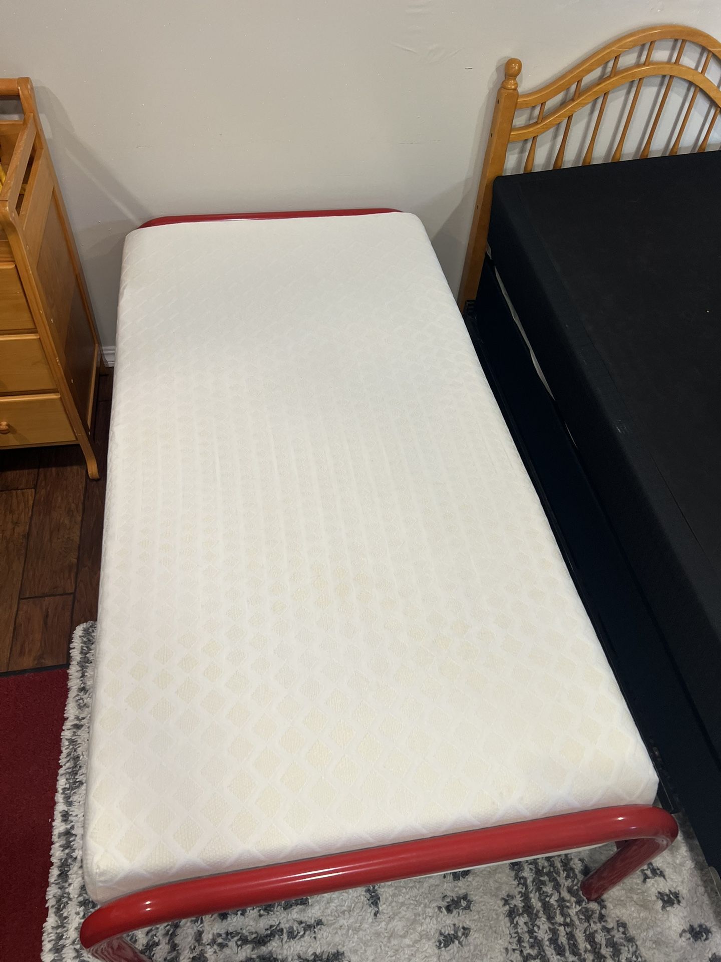 Twin Bed