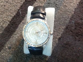 Men’s Fully Iced Out Diamond Watch – Luxury Round Face – Black Leather Strap