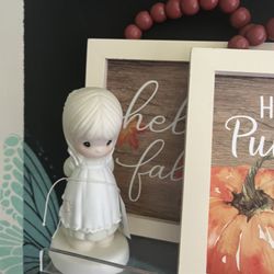 Precious moments each 15 