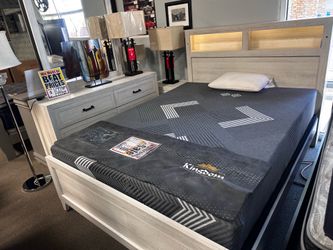 Perfect bedroom set! $1199 🤍🔥 Easy Financing!