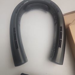 N30 Black Neck Fan. 3 Airflow Levels. LED Display. Rechargeable. Bladeless - Open Box