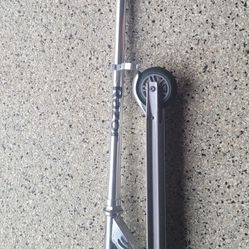 Blue handle Razor  Scooter - 2 wheeled in good condition.
