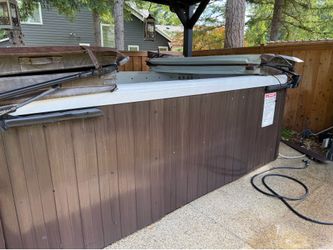 1,500 gallon Swim Spa - Maax R2
