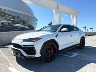 2020 Lamborghini Urus