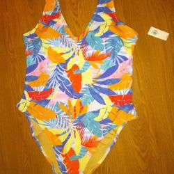 New XL Old Navy Swimsuit 