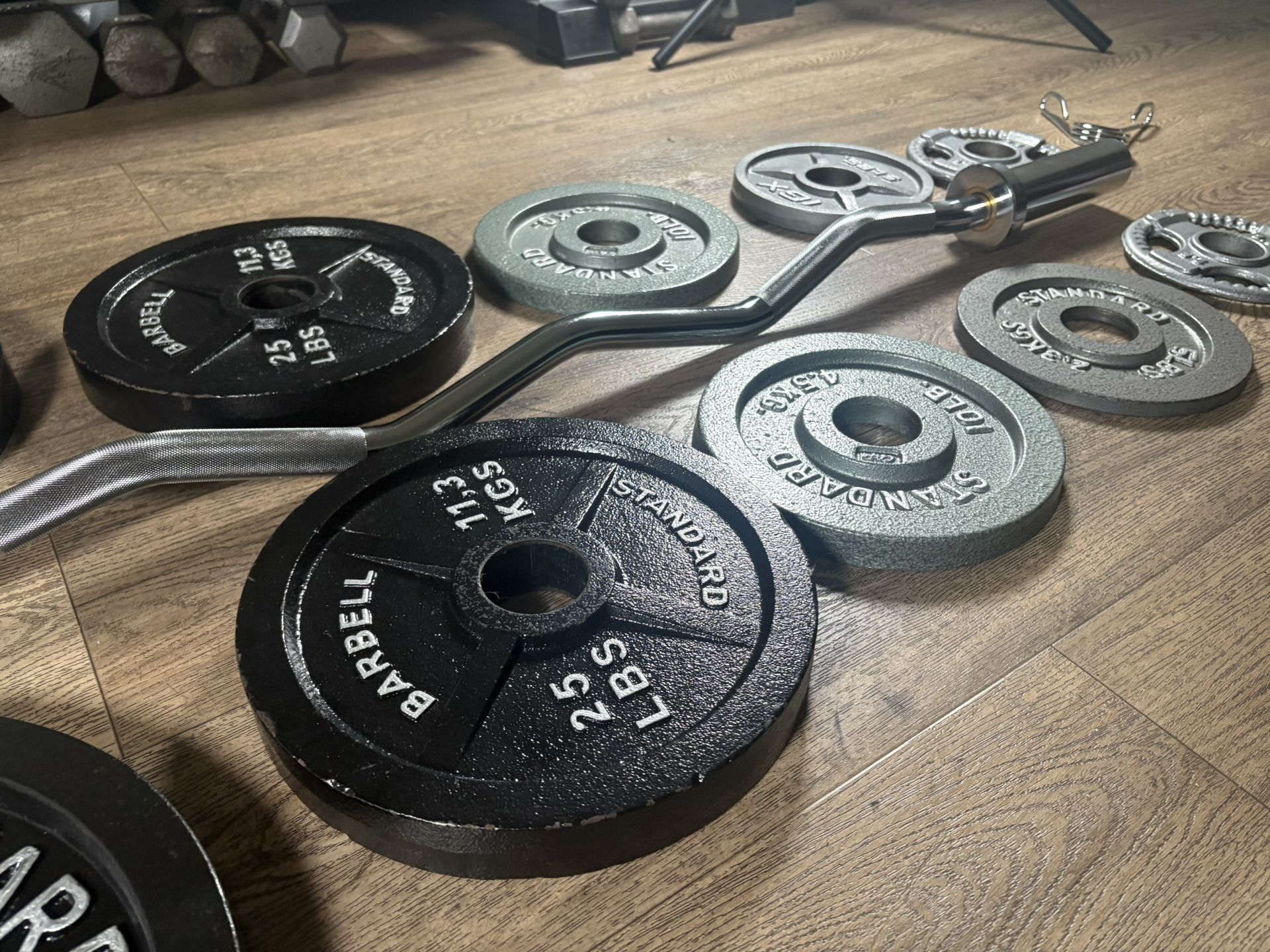 BRAND NEW Olympic Silver Curl Bar With Cooper Bearings & Weight Plates Pairs From 2.5s To 35s #  (Total: 175 lbs)