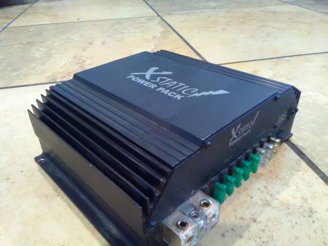 Xstatic Batcap Powerpack 600Amp w/ 35 Farad Capacitor for car audio systems - very lightly used! Works like new