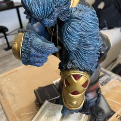 Sideshow X-men Beast Statue 