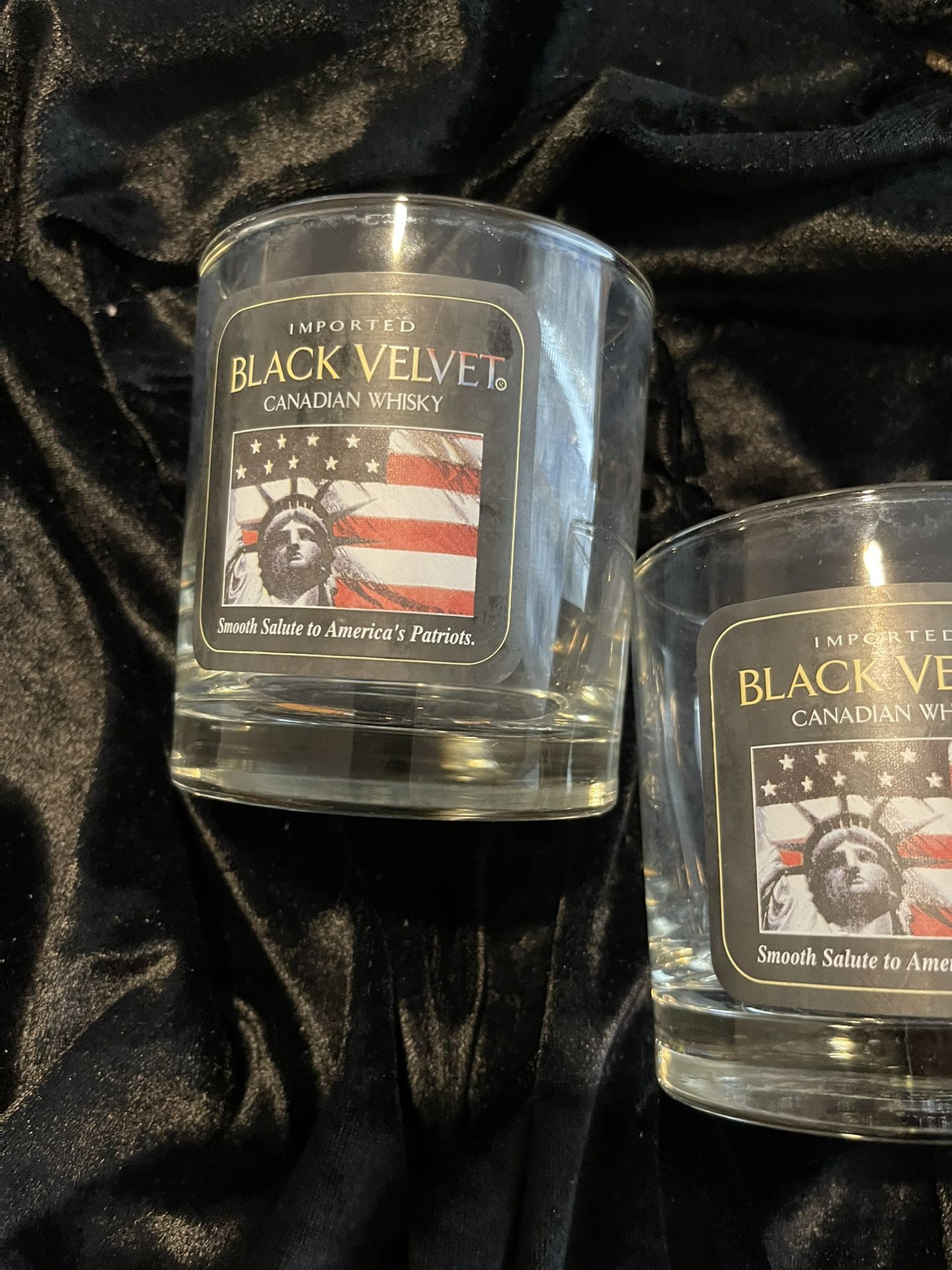 2 Black Velvet Clear Glass Bar Glasses With Flag & Statue Of Liberty