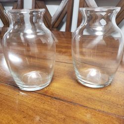 2 vases