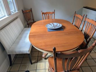 Kitchen table chairs and bench