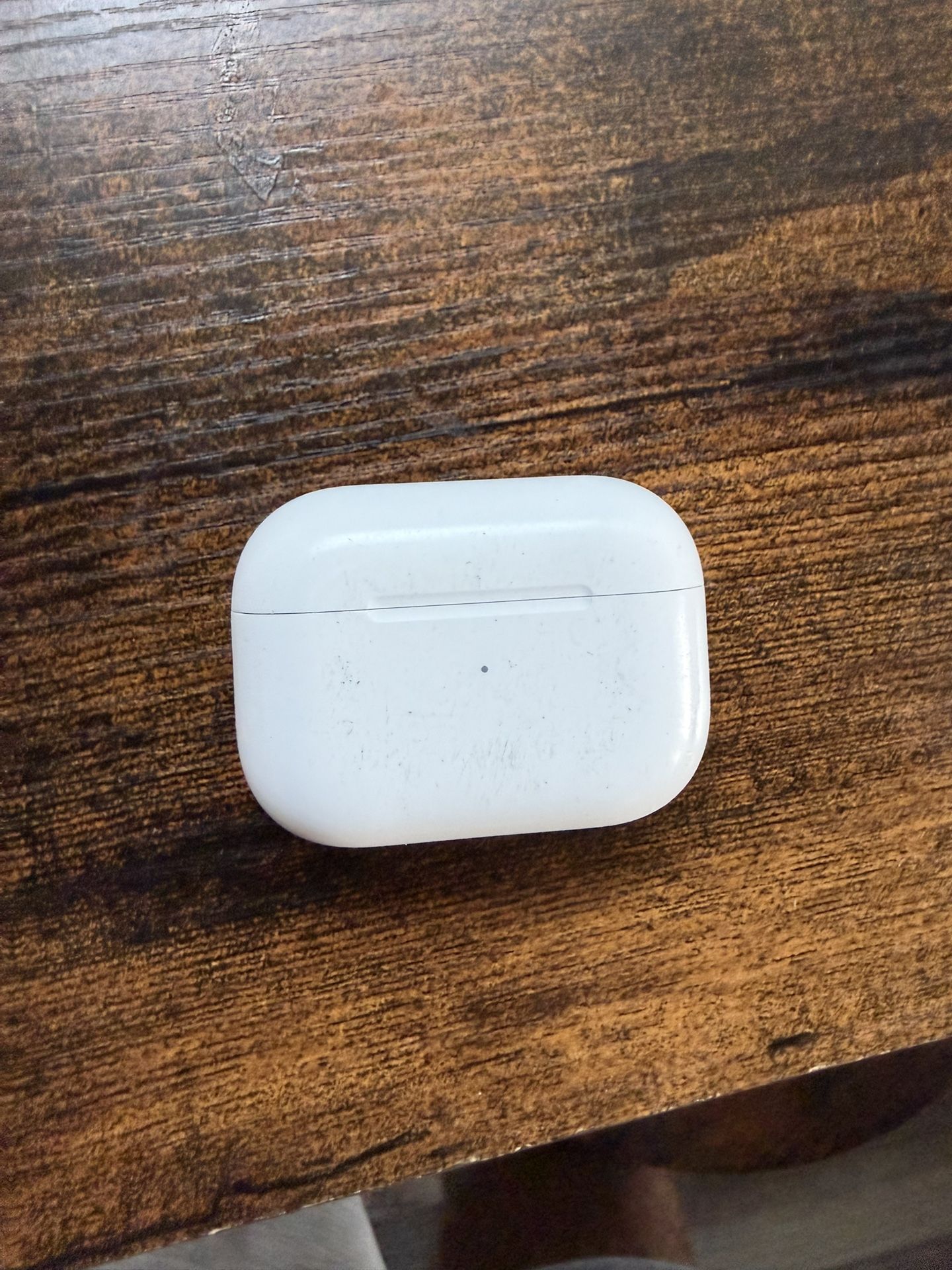 AirPods Pro 2, Case & Left Bud
