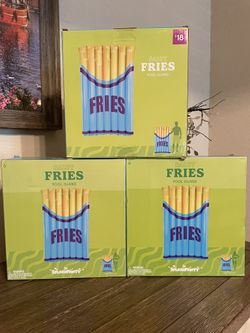 New 54” fries pool island pool floats. Check my profile for more great items!