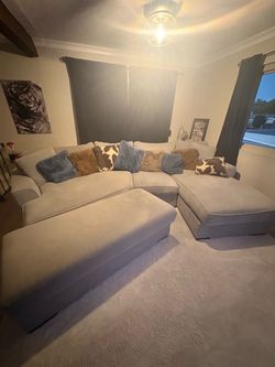 Large Gray Sectional Sofa with Chaise