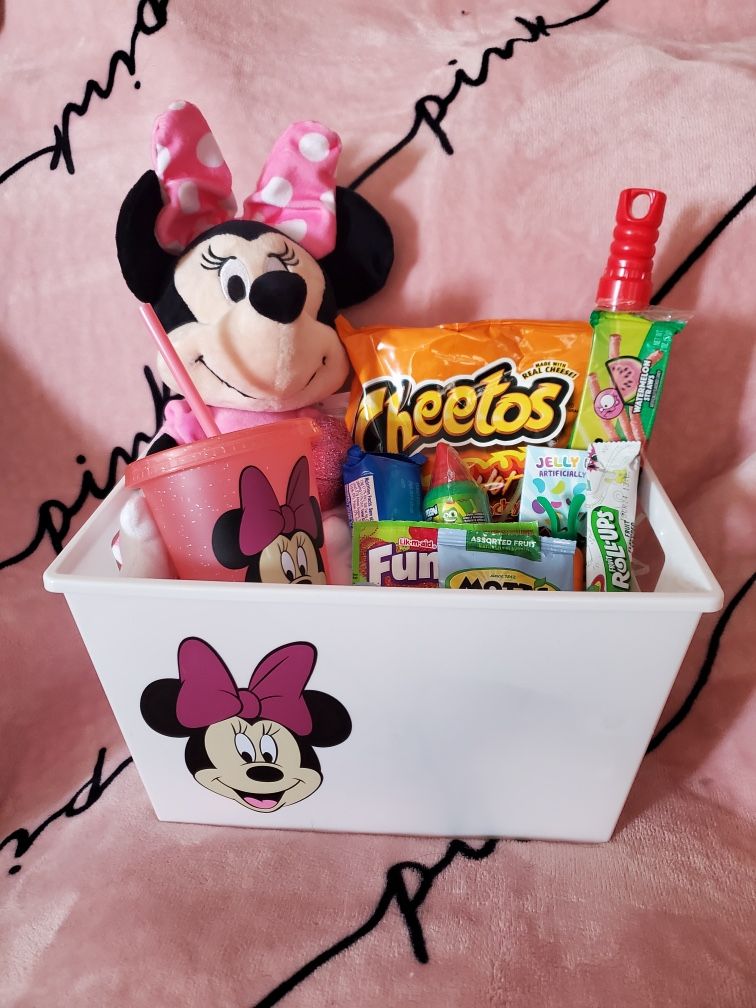 Customized Minnie Mouse Easter Basket