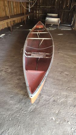 1980's Coleman Canoe 17ft
