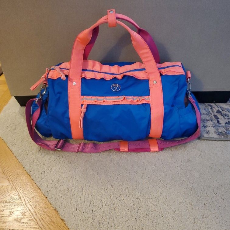 Ivivva duffle cheap bag for sale