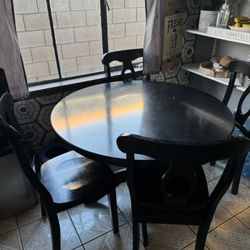 Dining table set for 4 