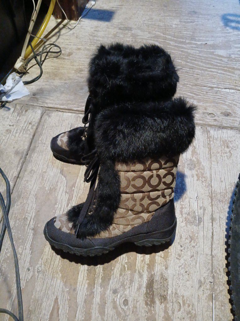 Women's COACH Boots With The FURR!