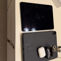 Apple iPad Air 4th Generation And AirPod Pro All For $500 Obo