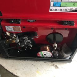 Lincoln Electric Welder 140