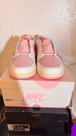 Travis Scott Tropical Pink Size 9.5