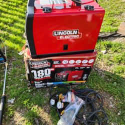 Lincoln Electric
Weld-Pak 180 Amp MIG Flux-Core Wire Feed Welder, 230V, Aluminum Welder with Spool Gun sold separately