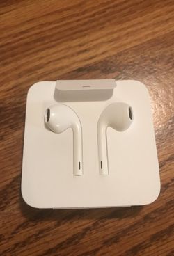 Apple Headphones for iPhone with lightning conector