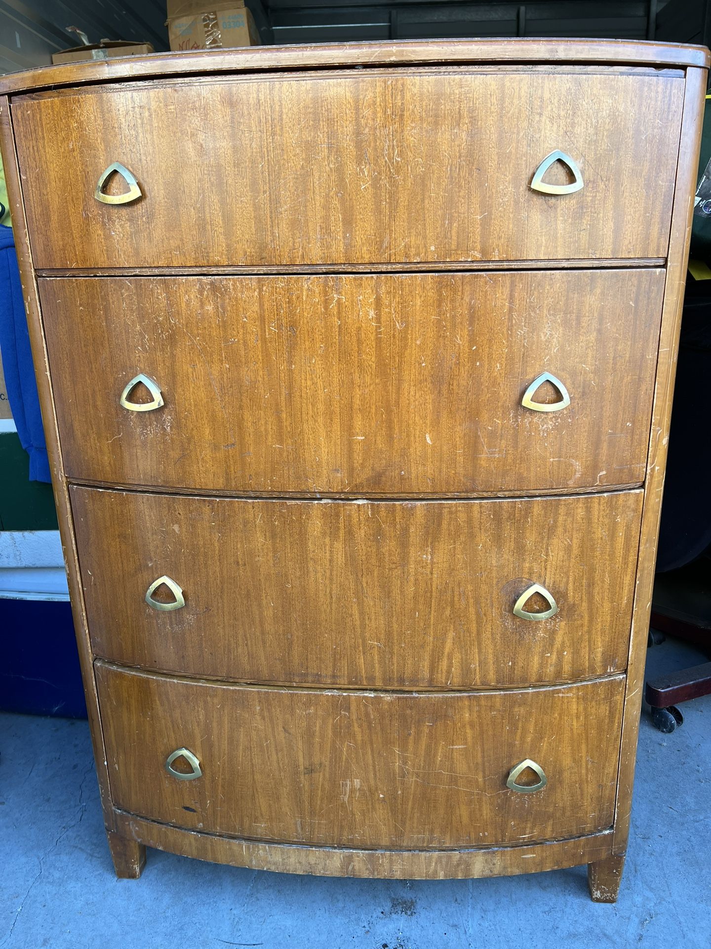 CIRCA 1920 ANTIQUE SHOWER BROTHERS DRESSER 