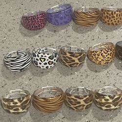 20 Women Handmade Bulk Assorted Plastic Rings Mixed Sizes (READ DESCRIPTION)