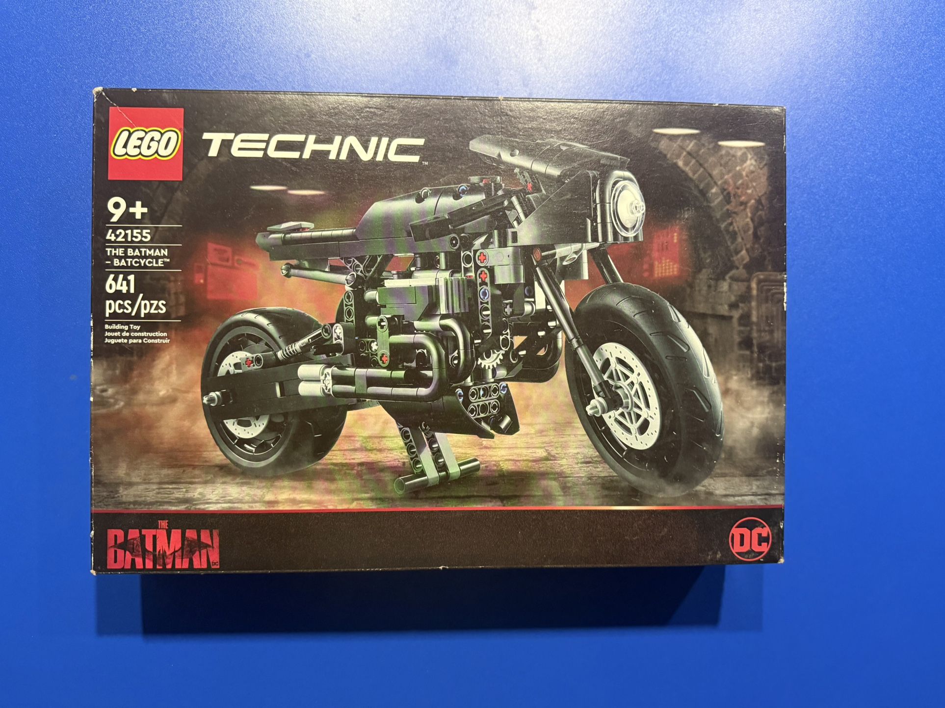 LEGO Technic THE BATMAN - BATCYCLE set (42155)