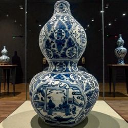 CHINESE BLUE & WHITE DOUBLE GOURD PORCELAIN VASE – LONGEVITY SHOU MOTIFS – 13”