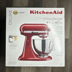KitchenAid Deluxe 4.5Qt Tilt Head Stand Mixer