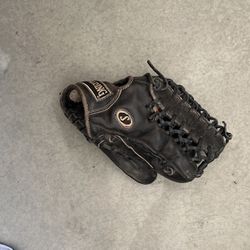 Spalding Baseball Glove