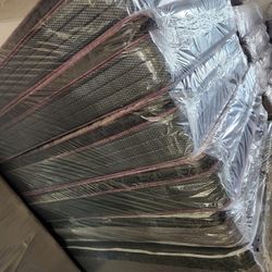 Full Bed And Box Spring Free Deliver With Box Spring 