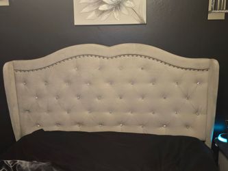 Grey head board