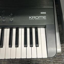 Korg Keyboard 