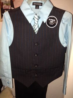 Kids suit size 4t