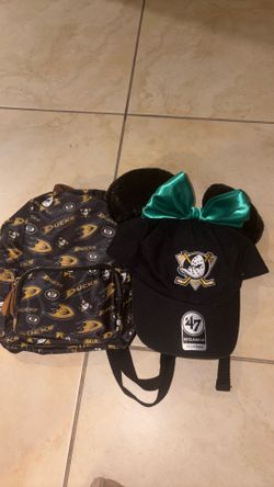 Anaheim ducks mini  backpack and hat
