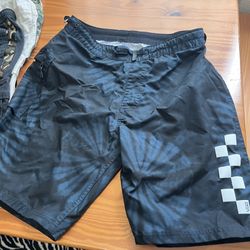 Men’s/ Shorts 