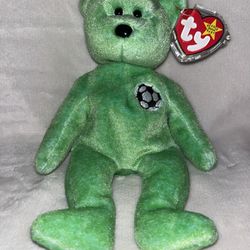Rare Vintage Kicks The Bear Ty Beanie Baby with Mistakes in Tag; Born 1998, Bum Tag 1999. 