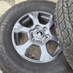 2025 Bronco Wheels ( Like New) 