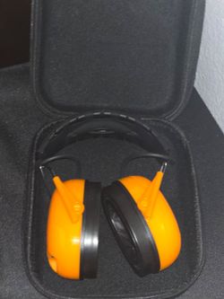 PLUGFONES AMAZON APPROVED HEADPHONES