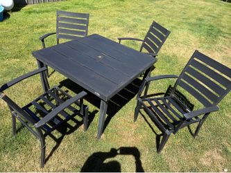 Patio set