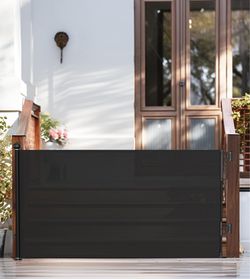 Black Retractable Side Awning Privacy Screen