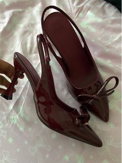 Kitten heels