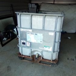 ** 275 GALLON TANK ** $100 OBO